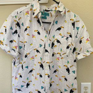 Size M Tapered Fit Button Down Shirt